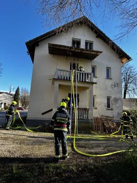 Operativne vaje v stanovanjski hiši na Taborski cesti v Grosuplju